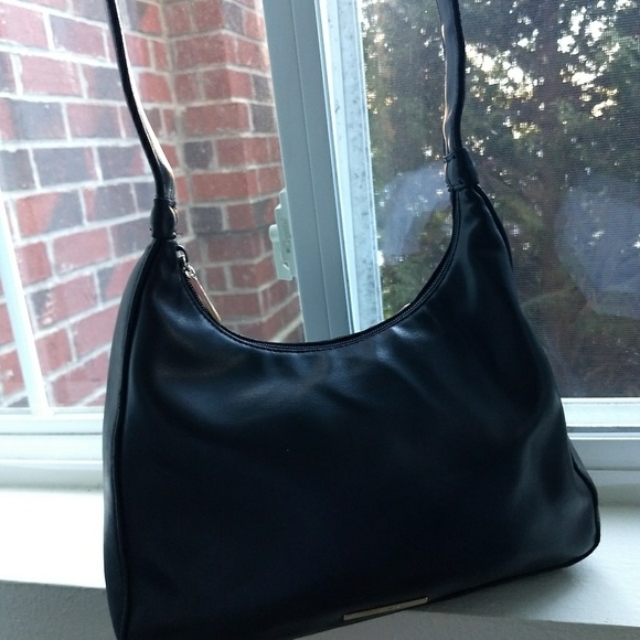Nine West Handbags - Nine West small handbag black